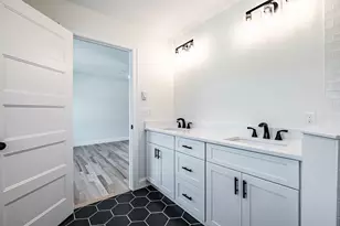 49 O'Neil St, South Portland, ME 04106 - Photo 29