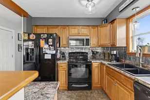 1653 Augusta Rd, Bowdoin, ME 04287 - Photo 15