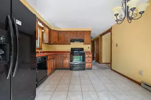84 Plaza Dr, Sanford, ME 04073 - Photo 7