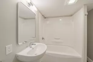 83 Capisic St, Portland, ME 04102 - Photo 21