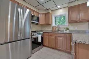 139 Skillings St, South Portland, ME 04106 - Photo 9