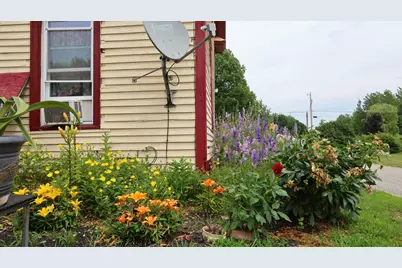 1146 Post Road, Bowdoinham, ME 04008 - Photo 15