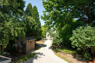 57 Pleasant St, Rockland, ME 04841 - Photo 19