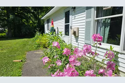 60 Merritt Street, Canaan, ME 04924 - Photo 5