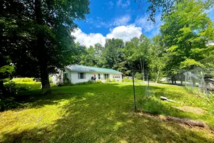 60 Merritt St, Canaan, ME 04924 - Photo 5