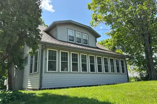 8 Sterling St, Ellsworth, ME 04605 - Photo 3