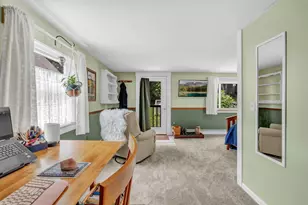 935 W Main St, Dover Foxcroft, ME 04426 - Photo 17