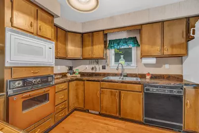77 Center Street, Bangor, ME 04401 - Photo 3