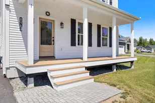 1 Beacon Dr, Brunswick, ME 04011 - Photo 3