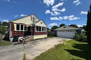 6 Holy Family St, Lewiston, ME 04240 - Photo 11