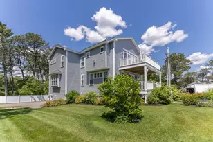 423 Seaside Ave, Saco, ME 04072 - Photo 3