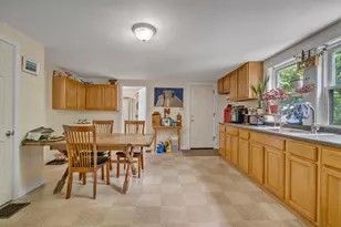 8 Thompson St, Lewiston, ME 04240 - Photo 25