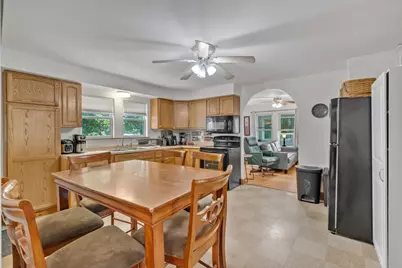 8 Thompson Street, Lewiston, ME 04240 - Photo 9