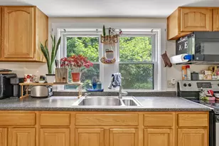 8 Thompson St, Lewiston, ME 04240 - Photo 23