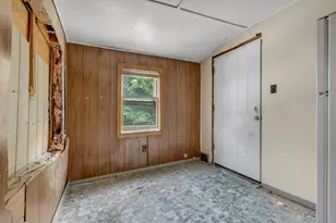 8 Thompson St, Lewiston, ME 04240 - Photo 39