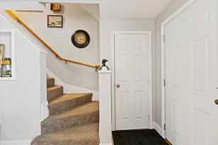 83 Middle St, Hallowell, ME 04347 - Photo 7