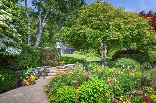 230 Bay View St, Camden, ME 04843 - Photo 37