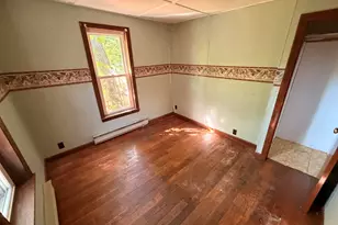 97 Pride Rd, Auburn, ME 04210 - Photo 9