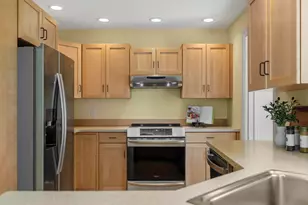 25 Deblois St, Portland, ME 04103 - Photo 11