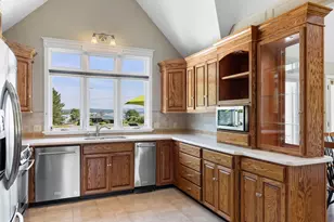 52 N Shore Dr, Owls Head, ME 04854 - Photo 9