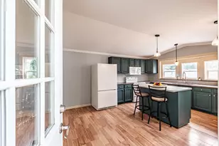 86 Tufton St, Brunswick, ME 04011 - Photo 3