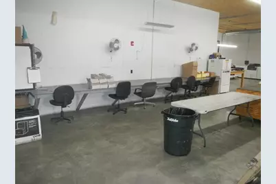 78 W Broadway, Lincoln, ME 04457 - Photo 11
