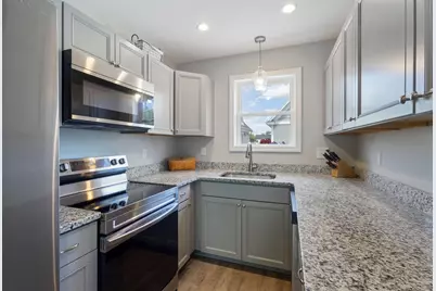 994 Portland Road #2, Saco, ME 04072 - Photo 9