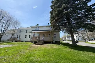 80 Pleasant St, Rockland, ME 04841 - Photo 17