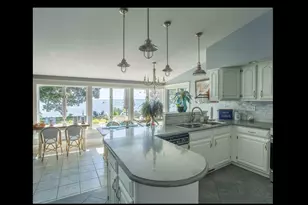 25 Water St, Searsport, ME 04974 - Photo 11