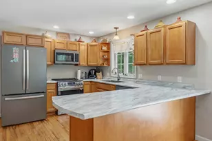 24 Heritage Dr, Berwick, ME 03901 - Photo 9