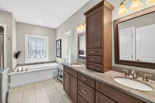60 Berkshire Way, Westbrook, ME 04092 - Photo 9