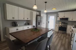 422 Peltoma Ave, Pittsfield, ME 04967 - Photo 5