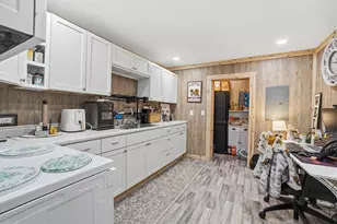 76 Smith St, Bangor, ME 04401 - Photo 5