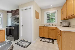 32 Taft Ave, Portland, ME 04102 - Photo 11