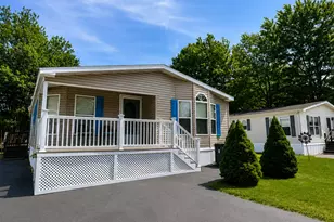 38 Long St, Brunswick, ME 04011 - Photo 3