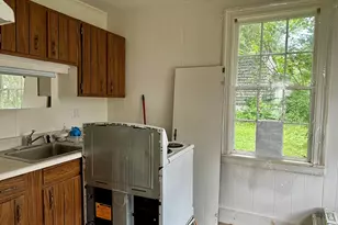 98 Winter St, Gardiner, ME 04345 - Photo 25