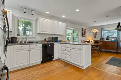 2 Wabun Road, Cape Elizabeth, ME 04107 - Photo 5