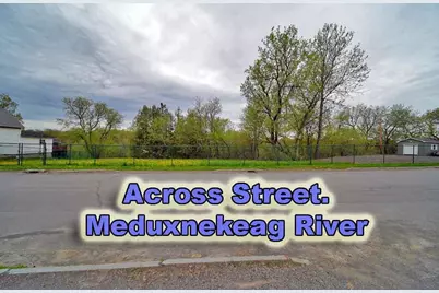 23 Mill Street, Houlton, ME 04730 - Photo 15