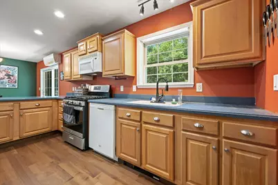 98 Poplar Road, Glenburn, ME 04401 - Photo 9