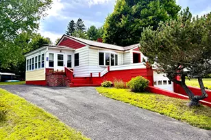 244 Bates St, Millinocket, ME 04462 - Photo 3