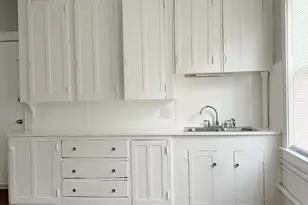 16 Howe St, Lewiston, ME 04240 - Photo 59