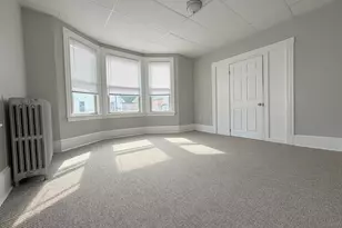 16 Howe St, Lewiston, ME 04240 - Photo 27