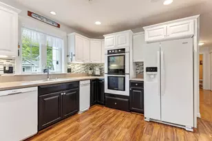19 Mackworth Ln, Cumberland, ME 04110 - Photo 9