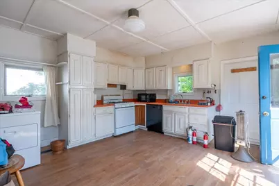 41 Hyler Street, Thomaston, ME 04861 - Photo 9
