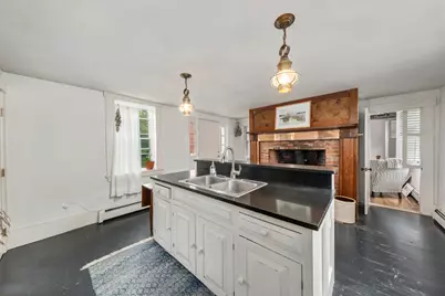 28 Pleasant Street, Waldoboro, ME 04572 - Photo 5