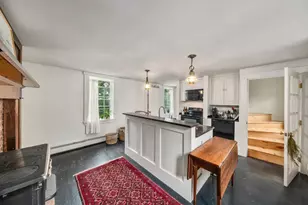 28 Pleasant St, Waldoboro, ME 04572 - Photo 7