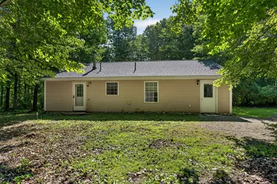 25 Matthews Avenue, Vassalboro, ME 04989 - Photo 3