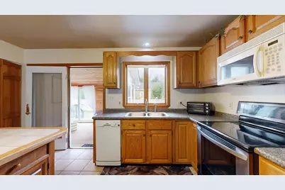 25 Jans Boulevard, Lewiston, ME 04240 - Photo 11