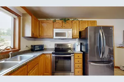 25 Jans Boulevard, Lewiston, ME 04240 - Photo 13
