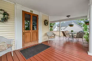 19 Mountain St, Camden, ME 04843 - Photo 3